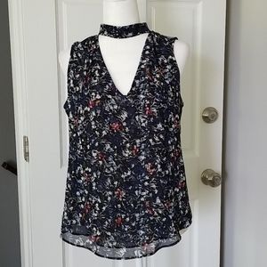 EUC White House Black Market Floral Blouse Size 4